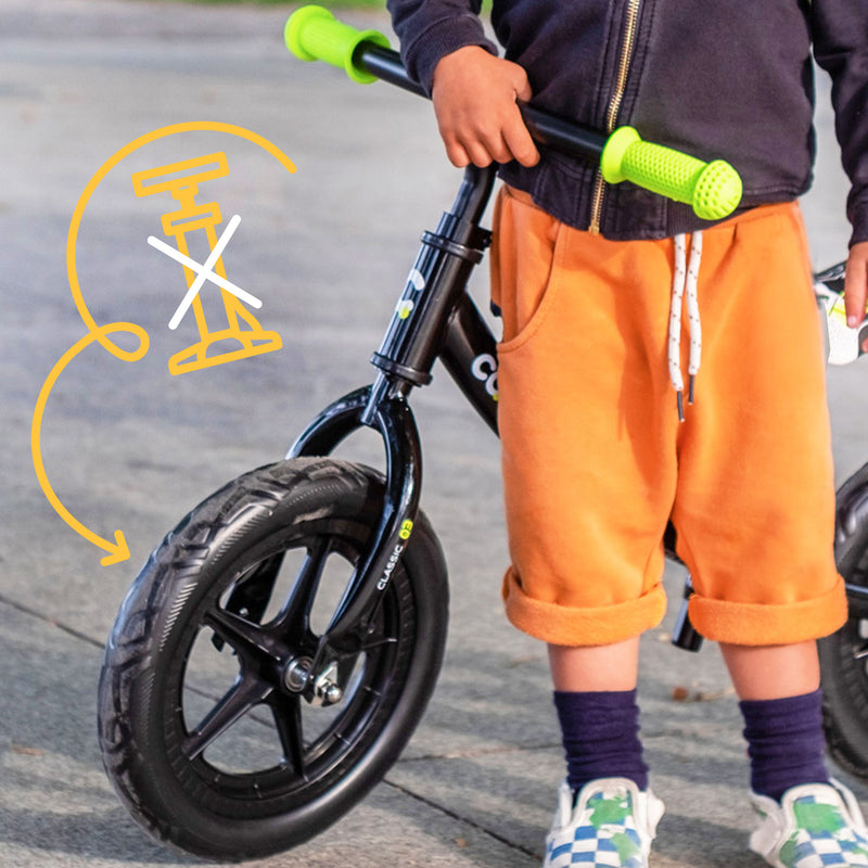 Lightweight EVA foam wheels – no pumping, zero risk of punctures.