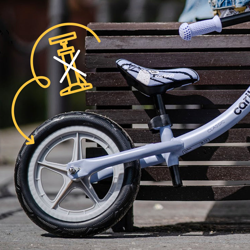 Lightweight EVA foam wheels – no pumping, zero risk of punctures.